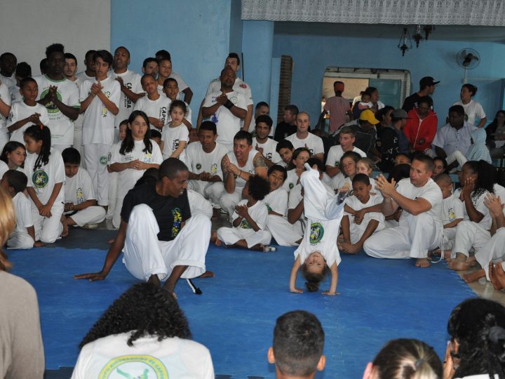 Batizado de capoeira e troca de cordas graduou primeiro aluno quilombola no RS
