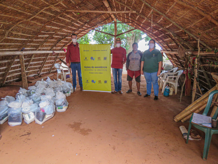 Mais de 11 toneladas de alimentos são entregues a 14 comunidades indígenas no Oeste do Paraná